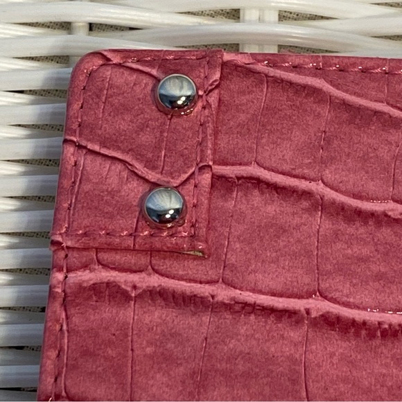 Guess Pink Patent Wallet - Picture 5 of 17